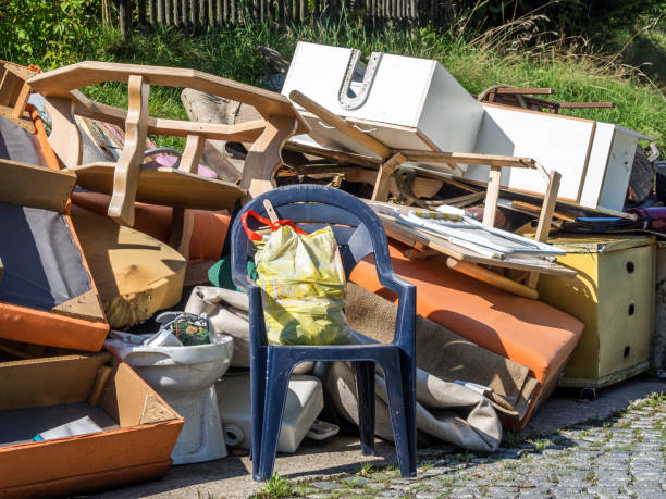 Best Yard Cleanup Services  in Chigan Center, MI